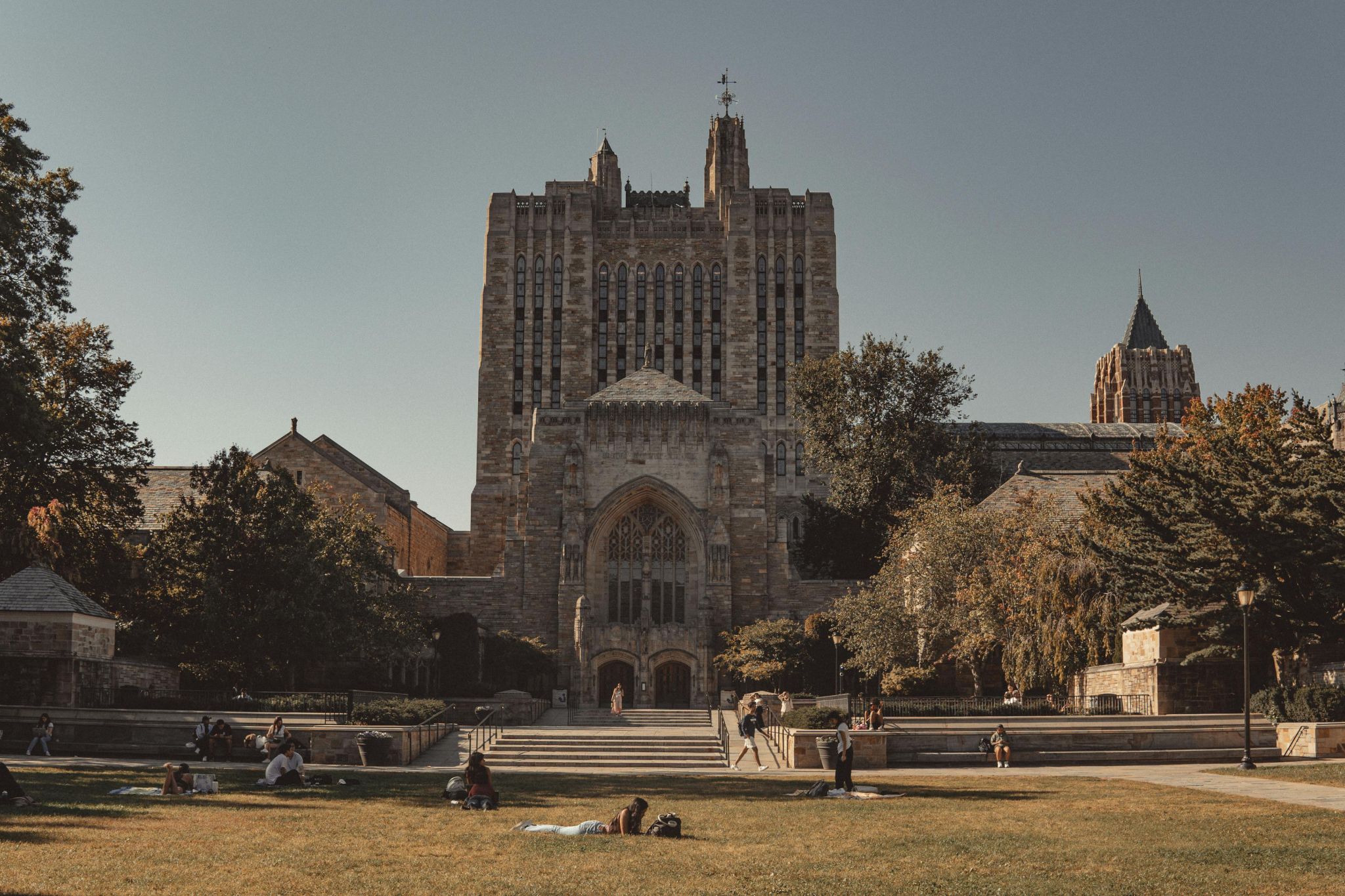 Students walking on a college campus